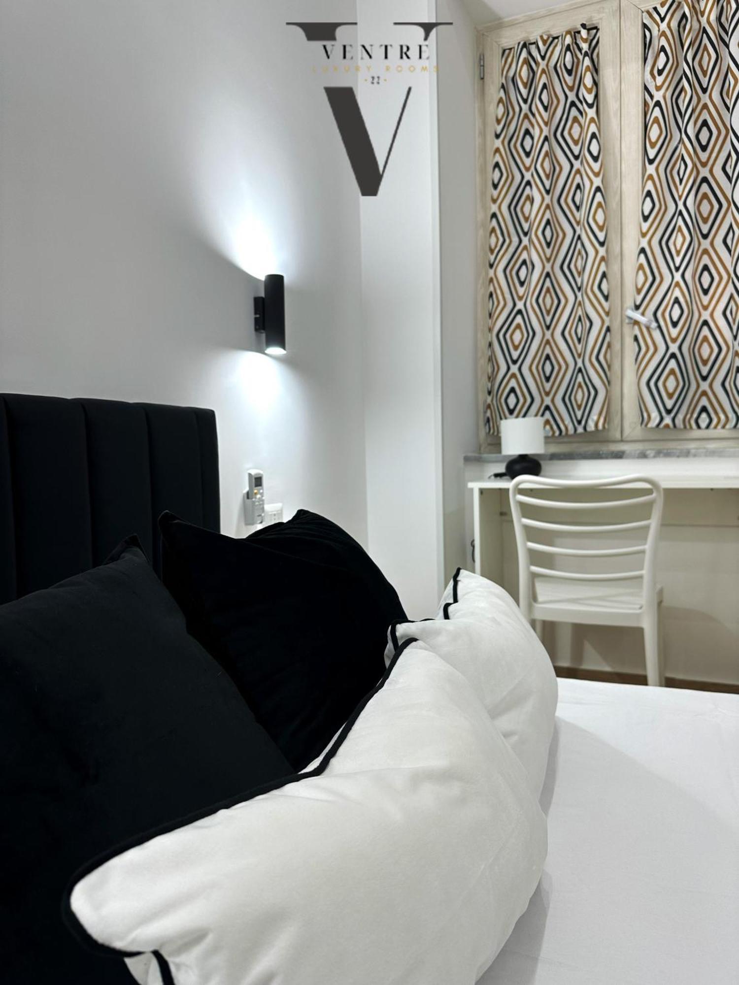 Ventre Luxury Rooms 나폴리 외부 사진