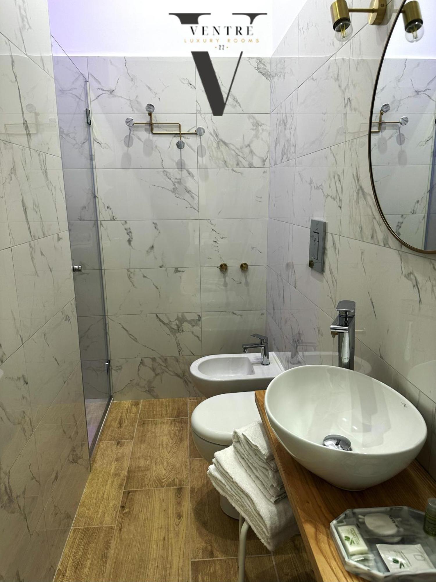 Ventre Luxury Rooms 나폴리 외부 사진